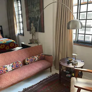 Apartment Namaqua House No Load Shedding, Cape Town